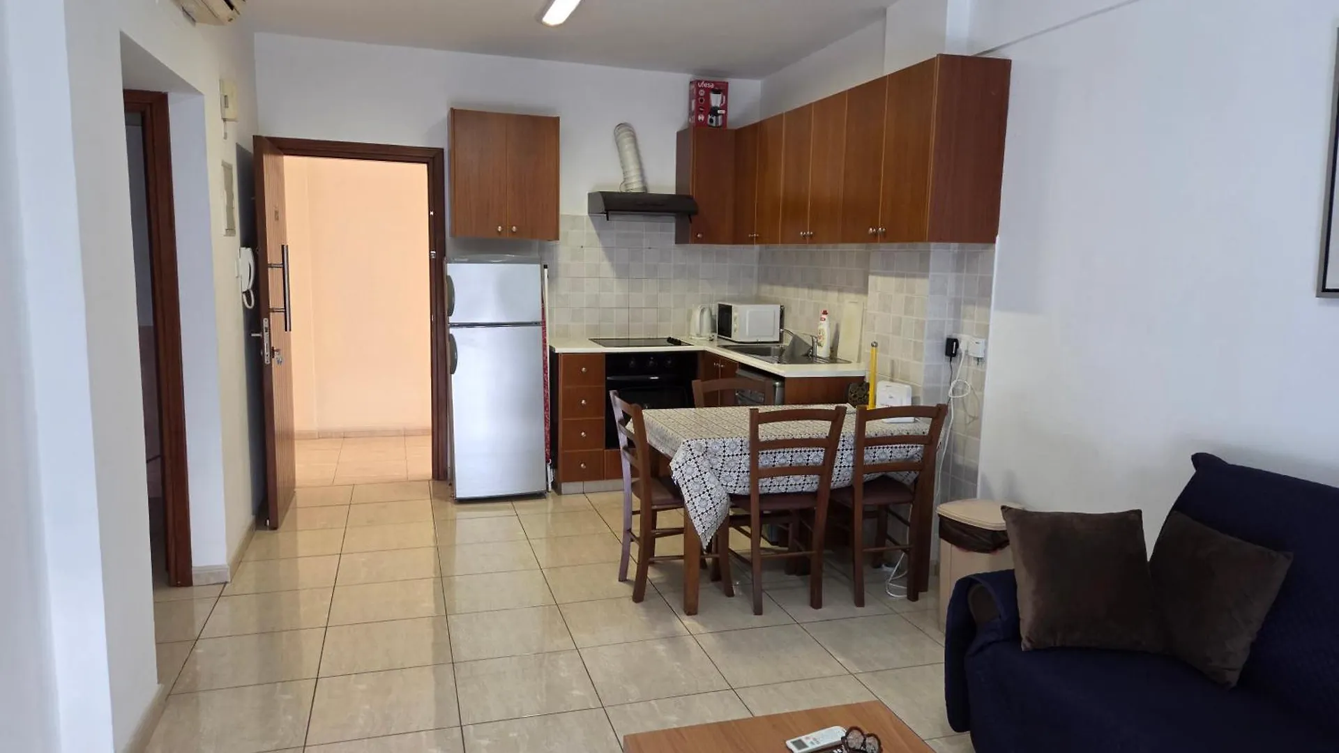 One Bedroom Aptm Larnaca contacts