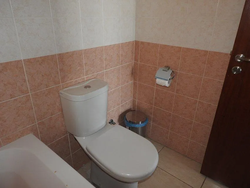 One Bedroom Aptm Ларнака